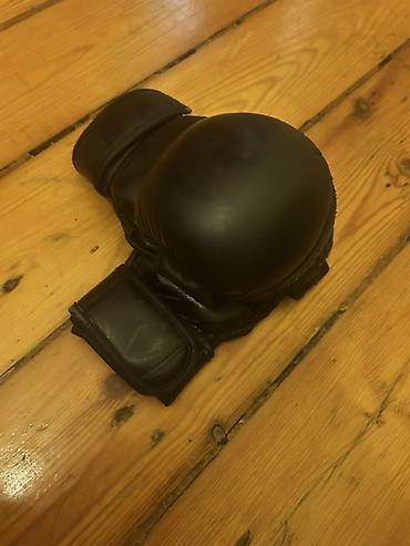 Спорт и хобби: Qara Mma Venum elcek Medium - Rəng: tam qara Ciddi alıcılara endirim — 2