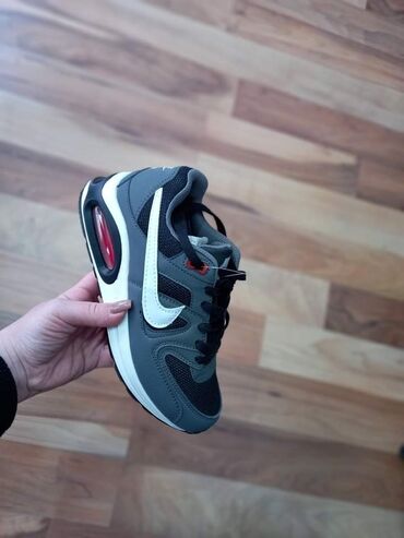 Women's Sneakers and athletic shoes: 41 — 16