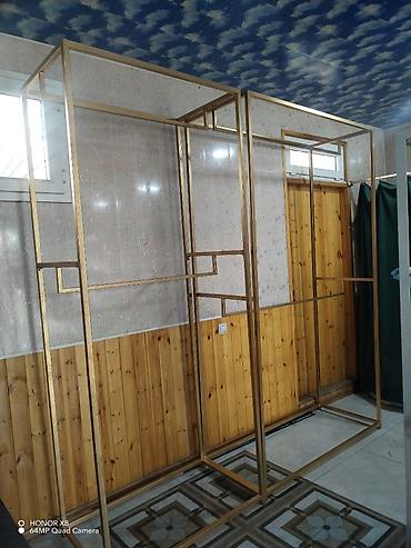 parfum vitrine: Qiymet balacalar 200 boyukler 250 azn Metal konstruksiya – — 2