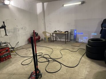 Avtoservis avadanlıqları: Salam. Hazir biznes satiram teker sexi islek yerdi. Unvan Zabrat yolu — 4