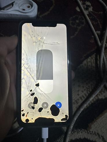 18 pro: IPhone XS, 256 Гб 
АКБ 74 
Фейс нету трутон есть 
Прошу 4000 — 5