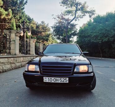 mercedes pikab: Mercedes-Benz C 250: 2.5 l | 1998 il Sedan