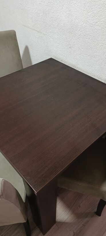 forma ideale barski sto: Plywood, Up to 4 seats, Used