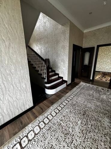 Продажа домов: Дом, 200 м², 6 комнат, Собственник, Евроремонт