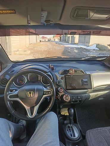 jas: Honda Fit: 2008 г., 1.5 л, Автомат, Бензин, Хэтчбэк — 7