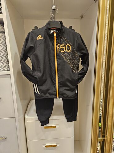İdman dəstləri: 5-6yaş .Uşaq idman dəsti – Adidas F50 - Rəng: qara, narıncı detal və
