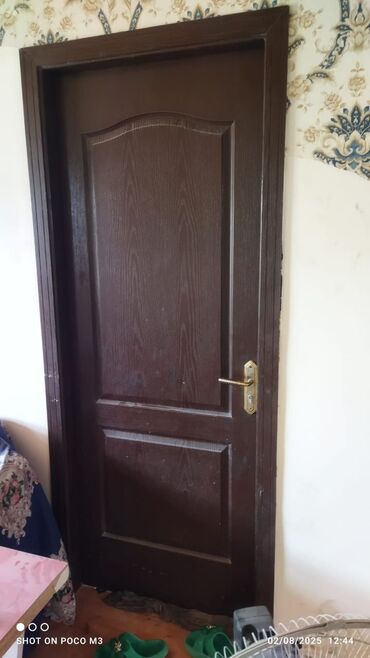 Jalüz qapılar: İşlənmiş Otaq qapısı Plintus ilə, Zəmanətsiz, Ünvandan götürmə