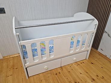 alibebe besik: Oğlan və qız üçün, İşlənmiş, Yumru, Beşik, Dəst ilə, Matras ilə, Yellənmə mexanizmsiz — 1