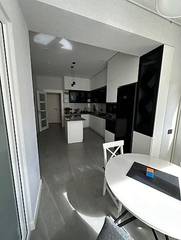 nizami metro: 3 otaqlı, Yeni tikili, 125 kv. m — 7