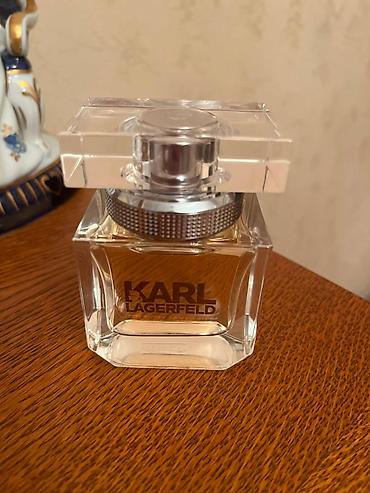 dolgu lak qiymet: Təzə ətir Karl Lagerfeld 45 ml. Sadəcə qutusu tullanıb. Originaldir — 1