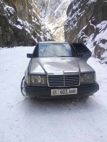 ретро машины бишкек: Mercedes-Benz W124: 1988 г., 2.3 л, Механика, Бензин, Седан