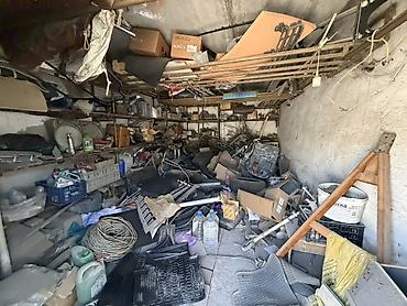 гараж: Продаю! Гараж с кладовыми полками и металлическими стеллажами и со — 3
