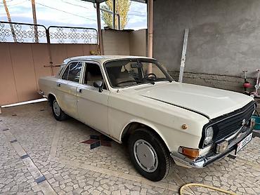 эшик б у: ГАЗ 24 Volga: 1988 г., 2.4 л, Кол менен иштөөчү, Бензин, Седан — 2