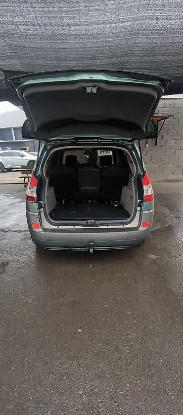 Renault: Renault Scenic: 2005 г., 2 л, Механика, Бензин, Минивэн — 8