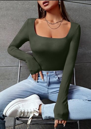 Bluze: 1100
Likra
R — 10