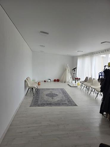 Продажа коттеджей и домов: Продаётся коммерческое помещение с земельным участком в центре города — 4