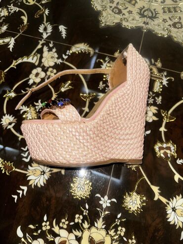 женские сандали adidas adilette: Ölçü: 38, rəng - Çəhrayı, İşlənmiş