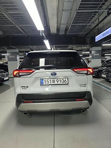 rav4 багажник: Toyota RAV4: 2021 г., Гибрид, Кроссовер — 4