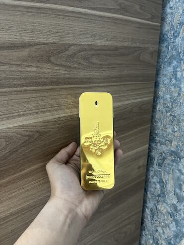 kişi paltar lalafo: One Million parfum duxu
Real alıcıya endirim edəcəm