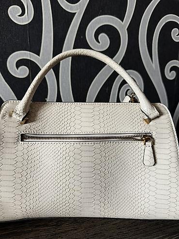Çantalar: Guess qadın əl çantası - Model: Guess tote/handbag - Rəng: açıq bej — 6