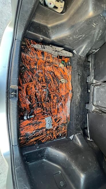 Toyota: Toyota Corolla: 2003 г., 1.6 л, Ручные, Газ, Минивэн — 10