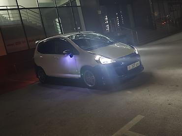 Honda: Honda Fit: 2005 г., Хэтчбэк — 18