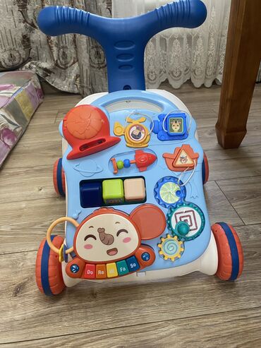 российские игрушки для детей: Толкач, музыкальный. Покупали за 4500с . Не пользовались, почти