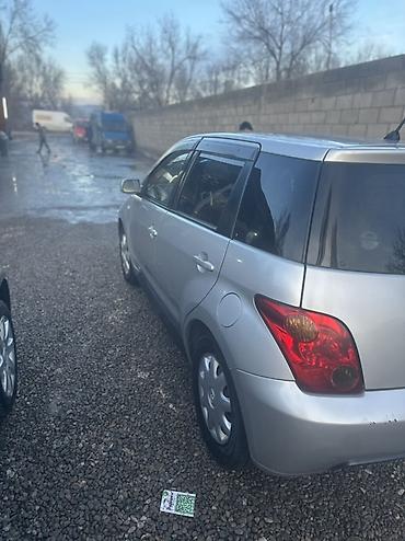 Toyota: Toyota ist: 2003 г., 1.3 л, Автомат, Бензин, Хэтчбэк — 2