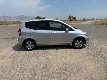 реально: Honda Fit: 2003 г., 1.5 л, Вариатор, Бензин, Седан