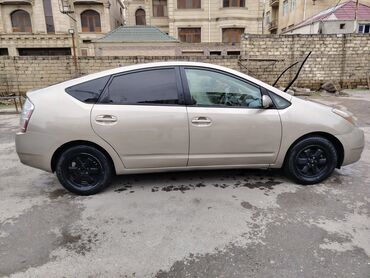 Toyota: Toyota Prius: 1.5 l | 2008 il Hetçbek