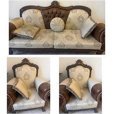 Divan desdi 230 azn.Yeni kimidir.Unvan keșle(GÜLÜ)