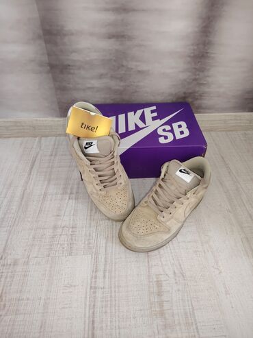 Ostala muška obuća: NIKE SB DUNK LOW PRO B broj EUR 42 Nošene samo jednom u odličnom — 3