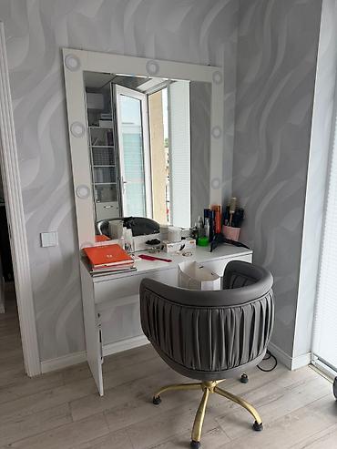 guzgu satılır: GumusSalon guzgusu yenidi qiy 200 man. unvan — 1