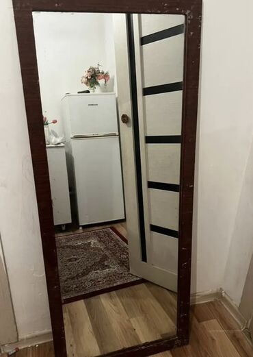 визажный столик с зеркалом: Срочно продаю зеркало - Тип: напольное/приставное зеркало в полный