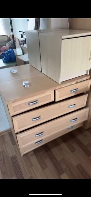 Продаётся шкаф и комод. Всё вместе — 2500 сом. Состояние б/у, как на at lalafo.kg Продаётся шкаф и комод. Всё вместе — 2500 сом. Состояние б/у, как на