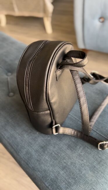 Rukzaklar: Əlaqə WhatsApp — 2