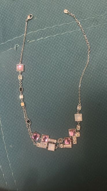 Qiymətli daşlar: 100%original swarovski kolye yeni DEYIL!!!! istifade olunub amma ideal