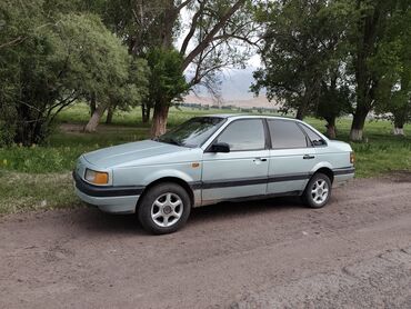 спринтер средний низкий: Volkswagen Passat: 1991 г., 1.8 л, Механика, Бензин, Седан