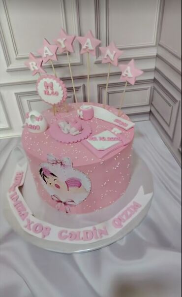 Tortlar: Məxməri krem və mastika ilə bəzədilmiş fərdi tortlar. - Mövzular — 1