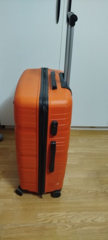 Вилки: Portativ sərt korpuslu səyahət çamadanı – narıncı rəng - Korpus