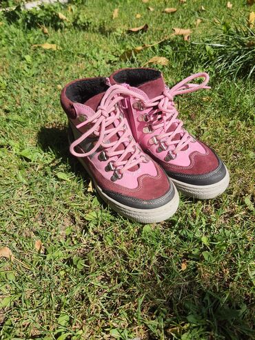 vicco обувь турция: Ботинки осень, утепленные, кожа. турция. 31 размер. 500 сом. новые. на