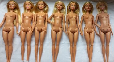 каляска для кукол: Много Барби продаю всех. Каждая по 500 сом. Все оригинал и практически