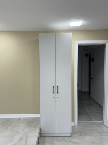 Salon, tibbi mebel dəsti: Gözəllik studiyası üçün mebel dəsti Tərkib: - Resepsiyon masası — 4