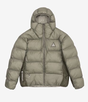 jack wolfskin бишкек: Куртка M (EU 38), L (EU 40), XL (EU 42)