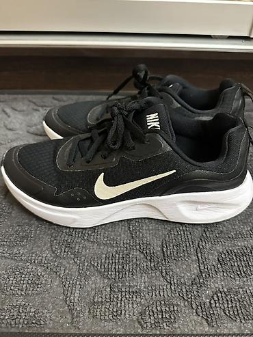 nike tech flece: Кроссовки Nike, артикул CJ. Лёгкая спортивная модель в чёрном цвете с — 1