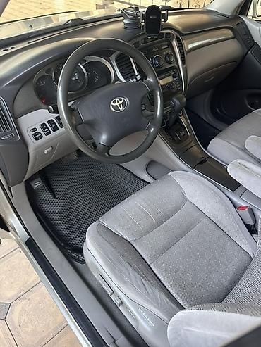 буксир машина: Toyota Highlander: 2003 г., 3 л, Автомат, Газ, Кроссовер — 9