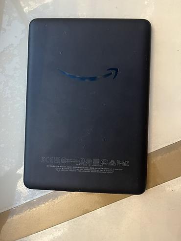 чёрная магия: Электронная книга Amazon Kindle в чёрном цвете. Компактный ридер с — 2