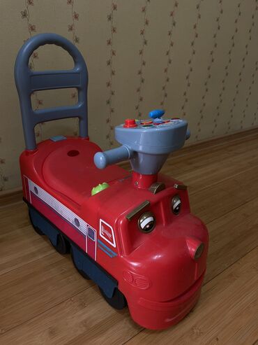 деревянные развивающие игрушки: Детский развивающий поезд машинка на батарейке „ KIDDIELAND“, в