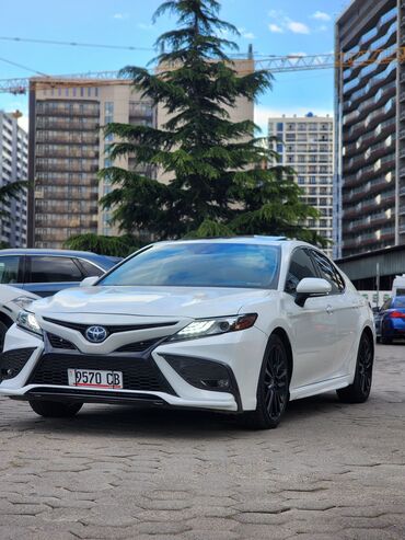 авто в рассрочку без первоначального взноса: Toyota Camry: 2021 г., 2.5 л, Автоматтык, Гибрид, Седан