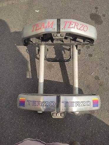 шины зимние 225 60 r17: Продаю багажник для лыждля всяких вещей,Terzo. Прошу 10000 сом — 4